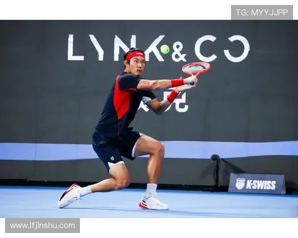 2025年网球大满贯赛季开幕 三大巨头与新星争锋激烈 2025年网球大满贯赛季开幕 三大巨头与新星争锋激烈