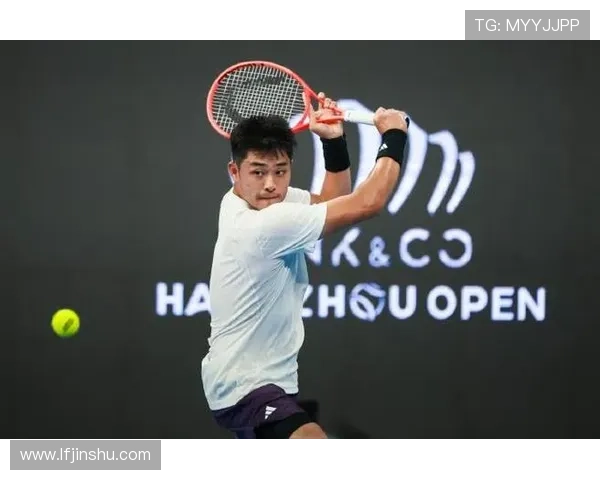 中国新星再创佳绩连胜三场强势晋级网球大师赛四强震惊世界