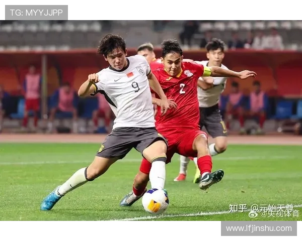 国足逆转取胜亚洲杯再燃希望全场鏖战展现团队拼搏精神