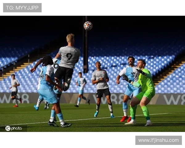 查尔顿俱乐部:英格兰足球历史中的传奇与辉煌征程 查尔顿俱乐部:英格兰足球历史中的传奇与辉煌征程